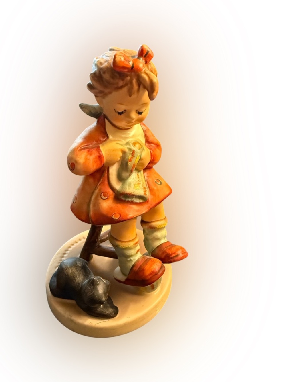 Vintage Goebel Hummel Figurine #133 “Just Resting” Girl w/ Cat West Germany